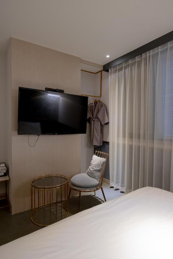 Hound Hotel Seomyeon-Beomcheon Busan Exterior foto